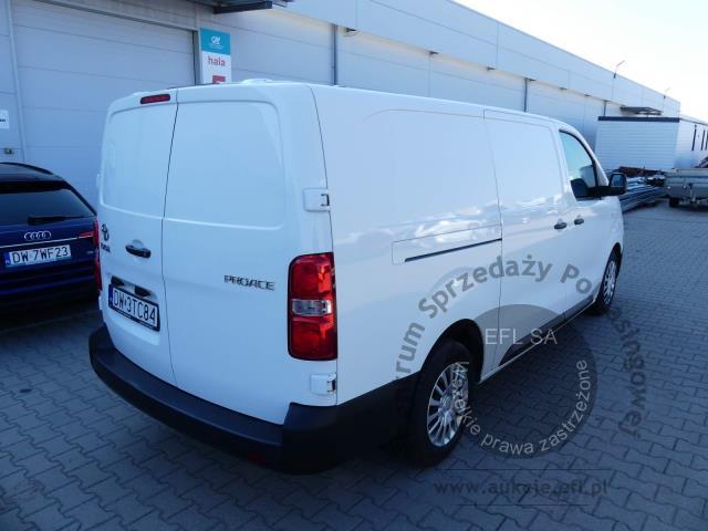 4 - Toyota Proace 2.0 D-4D Long 3,1t  2022r. DW3TC84 Magnice