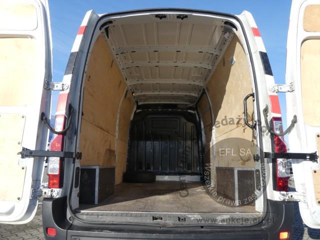 10 - RENAULT MASTER 2.3 DCI 136KM FURGON 2021r.
