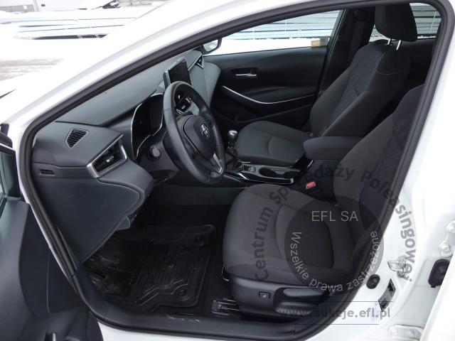 7 - TOYOTA COROLLA 1.5 VVTI COMFORT SEDAN 2022r.