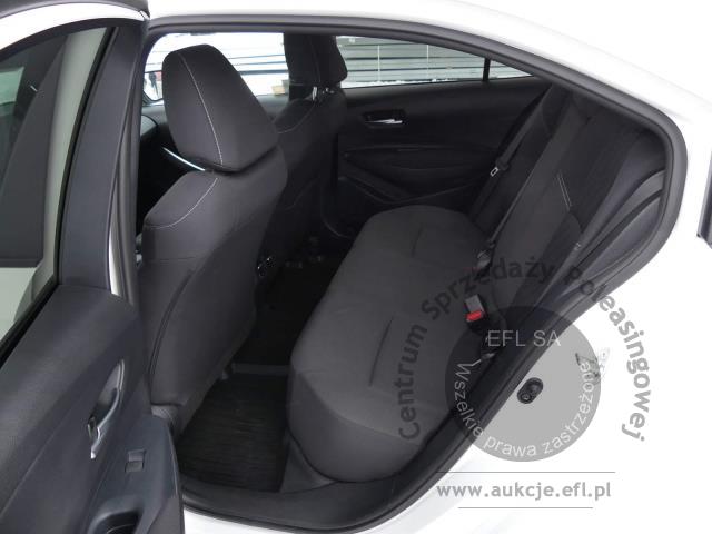 9 - TOYOTA COROLLA 1.5 VVTI COMFORT SEDAN 2022r.