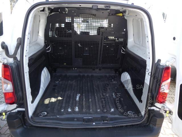 11 - Opel Combo Cargo XL 1.5 CDTI 2,4t 2020r. PO9SM30 UWAGA!! Pojazd znajduje się w firmie AUTO MOTO CENTRUM sp. z o.o. ul. Ostrowska 328 (przy Trasie Katowickiej) 61-312 Poznań