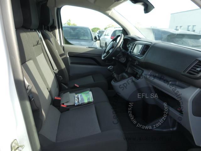 10 - Opel VIVARO 2.0 CDTI EXTRA LONG 2022r. DW5VK94 Magnice