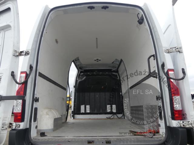 12 - RENAULT MASTER 2.3 DCI FURGON 2021r.