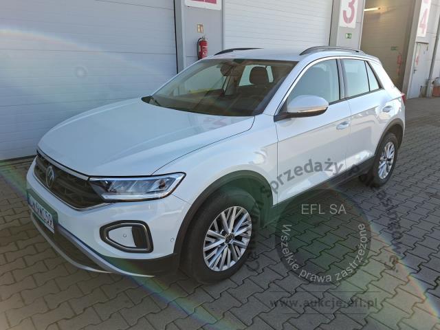 1 - Volkswagen T-ROC 1.5 TSI Life 2023r. DW9WC59 Pojazd znajduje się w firmie MDM AUTO sp. z o.o. ul. Zawodników 1, 80-729 Gdańsk