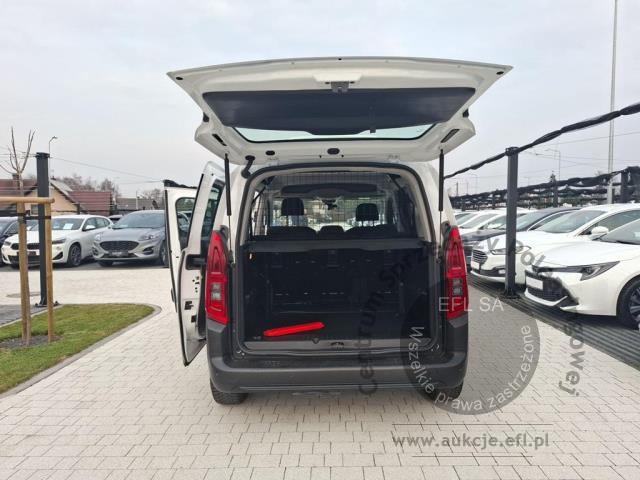 11 - Opel Combo Life 1.5 CDTI Edition 2021r. DW2V012 Pojazd znajduje się w firmie AACAR sp. z o.o. Kasztanowa 5, 32-400 Jawornik