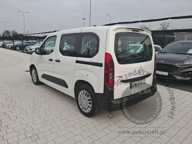 4 - Opel Combo Life 1.5 CDTI Edition 2021r. DW2V012 Pojazd znajduje się w firmie AACAR sp. z o.o. Kasztanowa 5, 32-400 Jawornik