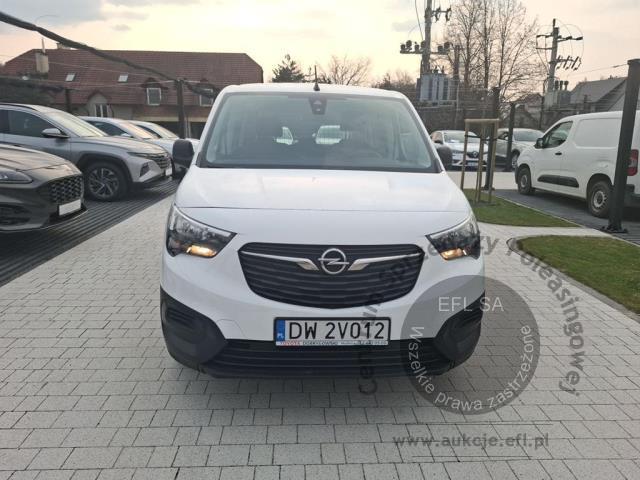 5 - Opel Combo Life 1.5 CDTI Edition 2021r. DW2V012 Pojazd znajduje się w firmie AACAR sp. z o.o. Kasztanowa 5, 32-400 Jawornik