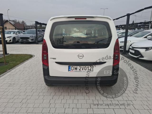 6 - Opel Combo Life 1.5 CDTI Edition 2021r. DW2V012 Pojazd znajduje się w firmie AACAR sp. z o.o. Kasztanowa 5, 32-400 Jawornik