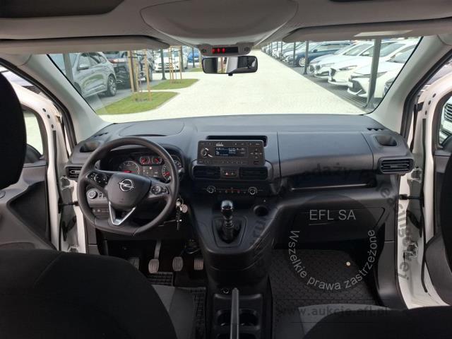 7 - Opel Combo Life 1.5 CDTI Edition 2021r. DW2V012 Pojazd znajduje się w firmie AACAR sp. z o.o. Kasztanowa 5, 32-400 Jawornik