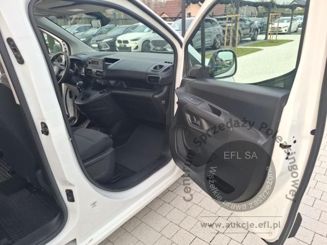 10 - Opel Combo Life 1.5 CDTI Edition 2021r. DW2V012 Pojazd znajduje się w firmie AACAR sp. z o.o. Kasztanowa 5, 32-400 Jawornik