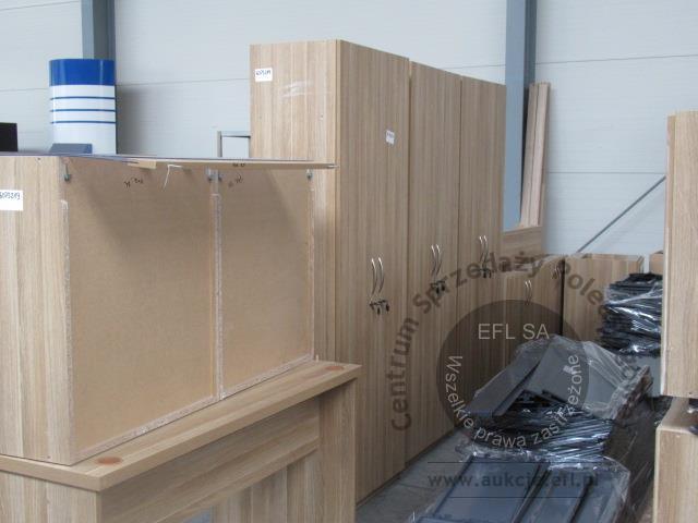 28 - Regały i meble sklepowe wg specyfikacji