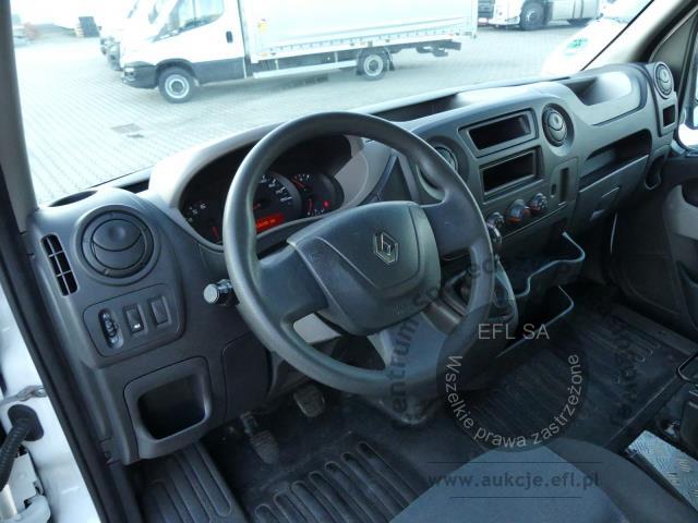 8 - RENAULT MASTER ZABUDOWA GASTRONOMICZNA 2015r.