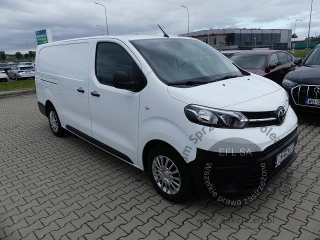 2 - Toyota Proace 2.0 D-4D Long 3,1t 2022r. DW8TM83 Magnice