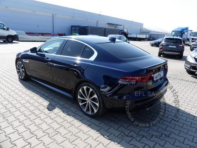 12 - JAGUAR XE R-DYNAMIC 2.0 4X4 MHEV  2023r.