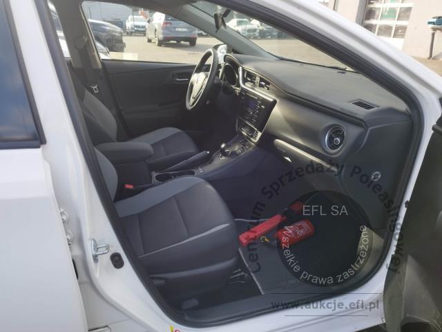 9 - Toyota Auris Hybrid 135 Active 2018r. DW5EK25 UWAGA!! Pojazd znajduje się w lokalizacji: Jawornik 90, Myślenice 32-400