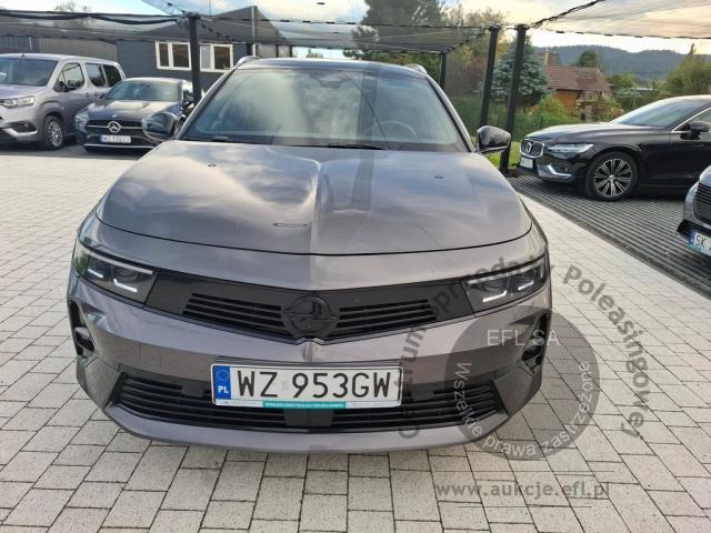 2 - OPEL Astra VI 1.6 T Plug-in Hybrid  2023r. WZ953GW Pojazd znajduje się w firmie AACAR sp. z o.o. Kasztanowa 5, 32-400 Jawornik