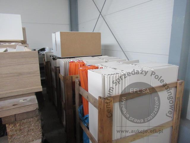 21 - Regały i meble sklepowe wg specyfikacji