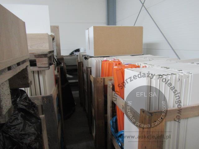 22 - Regały i meble sklepowe wg specyfikacji