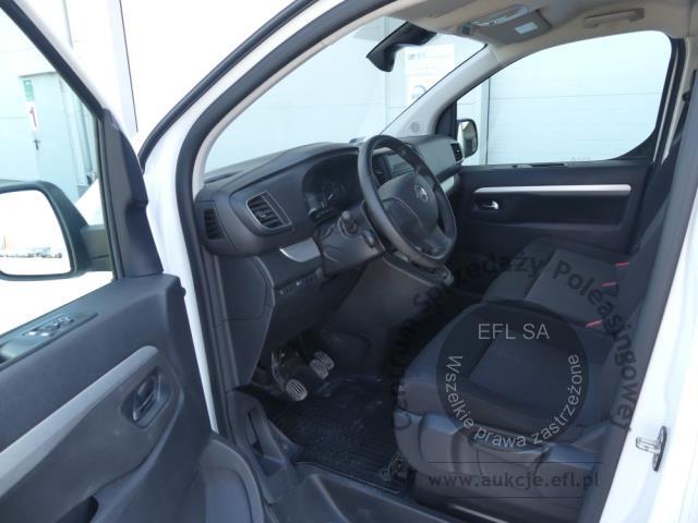 8 - Opel Vivaro 2.0 CDTI Extra Long  2022r. DW9SU51 Magnice