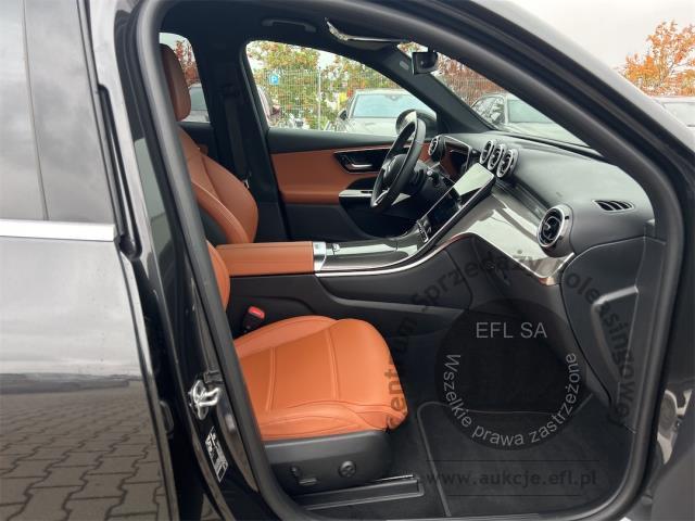 10 - MERCEDES BENZ GLC 300 DE 4-MATIC AVANTGARDE 2024r. DX26082 Magnice