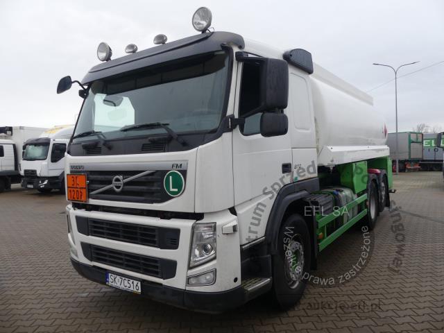 1 - VOLVO FM 370 6X2 2011r.