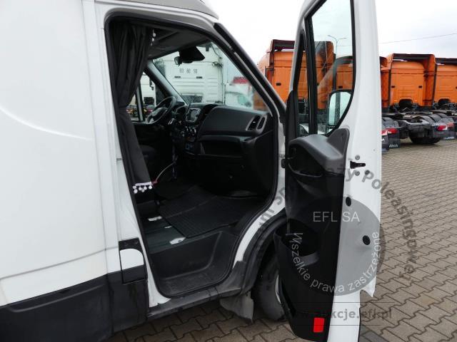 13 - IVECO / ROMCAR DAILY 35S18 3.0 CHŁODNIA FRCX 2022r.