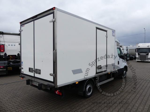 5 - IVECO / ROMCAR DAILY 35S18 3.0 CHŁODNIA FRCX 2022r.