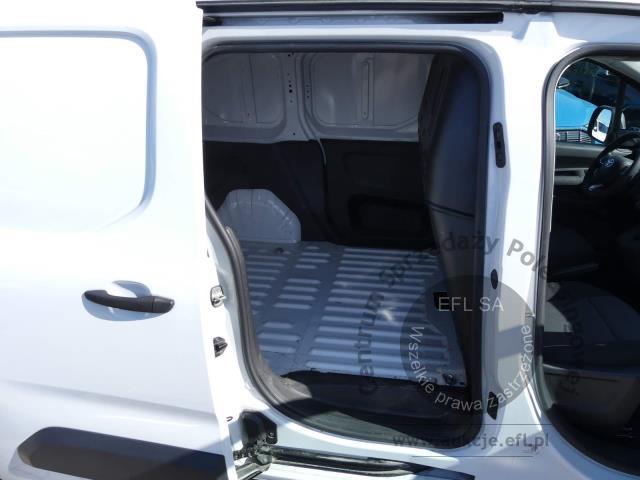 7 - Toyota Proace City 1.5 D-4D Standard  2023r. DW7XR13 Pojazd znajduje się w firmie MDM AUTO sp. z o.o. ul. Morska 78A, 81-225 Gdynia