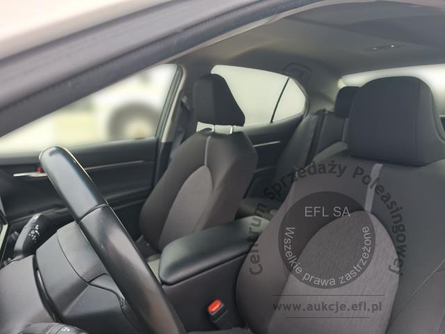 5 - TOYOTA CAMRY 2.5 HYBRID CVT COMFORT 2023r.