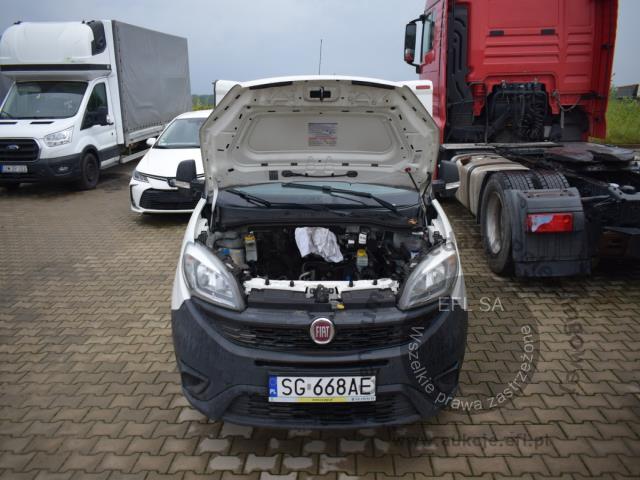 5 - FIAT DOBLO FURGON 1.3 MJ 2015r.