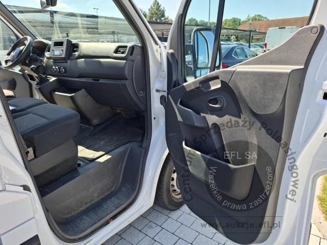 11 - Renault  Master  2022r. DW5RY72 Pojazd znajduje się w firmie AACAR sp. z o.o. Kasztanowa 5, 32-400 Jawornik
