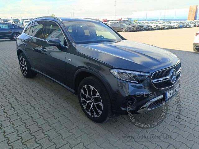 6 - Mercedes - Benz GLC 300 de 4-Matic Avantgarde 2025r. Pojazd znajduje się w firmie ARCTOS GROUP sp. z o.o. Al. Krakowska 7, 02-183 Warszawa