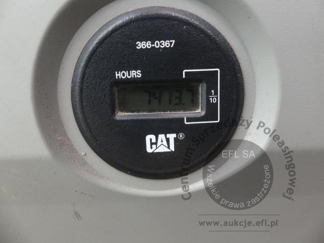 17 - Koparka gąsienicowa CATERPILLAR 318 EL 2015r.