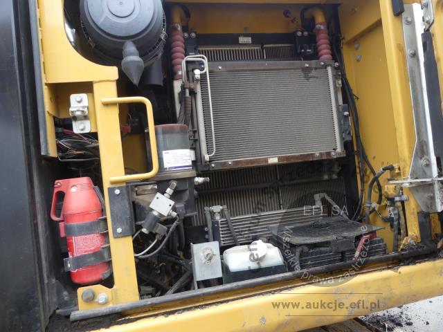 25 - Koparka gąsienicowa CATERPILLAR 318 EL 2015r.