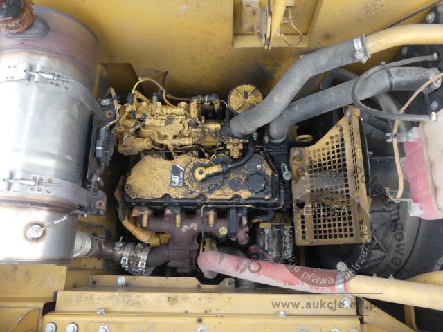 26 - Koparka gąsienicowa CATERPILLAR 318 EL 2015r.