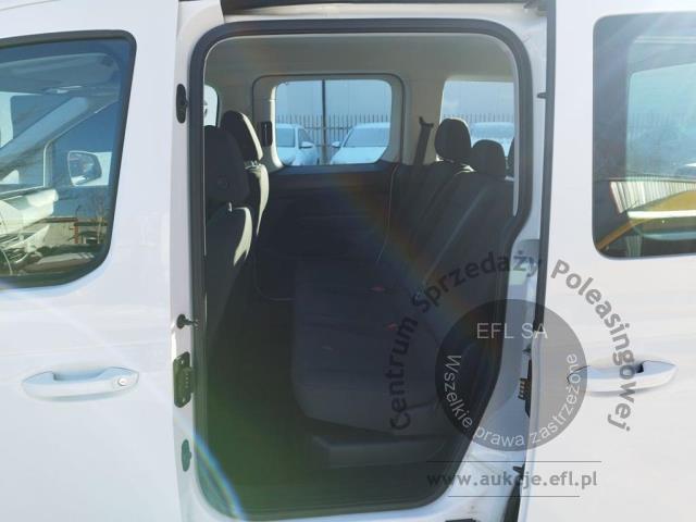 8 - Volkswagen Caddy V 2.0 TDI Kombi 2021r. WW039SM Pojazd znajduje się w firmie ARCTOS GROUP sp. z o.o. Al. Krakowska 7, 02-183 Warszawa
