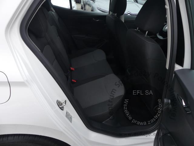 9 - Skoda Fabia 1.0 Ambition Hatchback 2023r. DW1VW96 Magnice