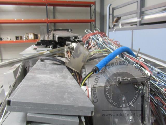 28 - Elementy elektrycznego pieca 5 pokładowego BONGARD