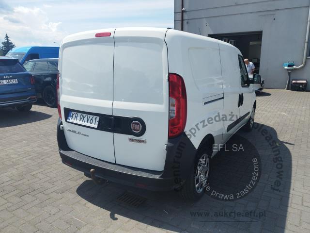 4 - Fiat Doblo Cargo Maxi 1.6 MJ SX 2019r. KR9KV61 UWAGA!! Pojazd znajduje się w lokalizacji: Janki, Al. Krakowska 52, 05-090 Janki