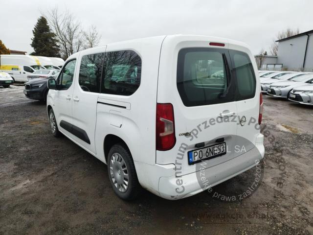 2 - Opel  Combo Life XL 1.5 CDTI Enjoy 2019r. PO6NE53 Pojazd znajduje się w firmie ARCTOS GROUP sp. z o.o. Al. Krakowska 7, 02-183 Warszawa