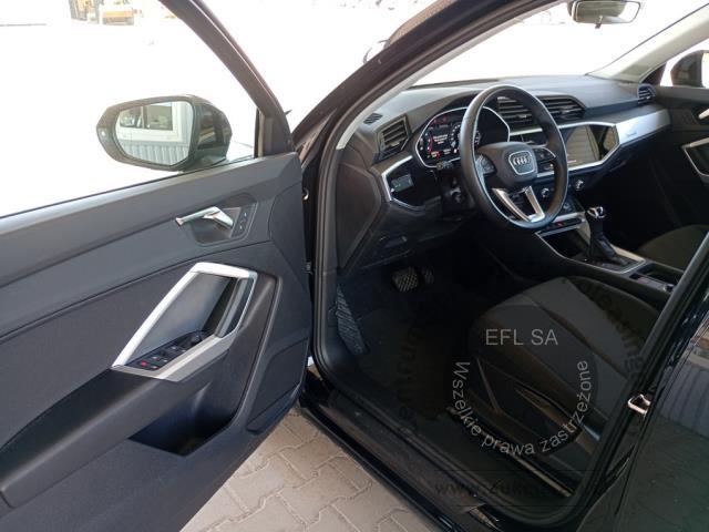 7 - Audi Q3 35 TDI S tronic 2024r. WZ010JA Pojazd znajduje się w firmie ARCTOS GROUP sp. z o.o. Al. Krakowska 7, 02-183 Warszawa