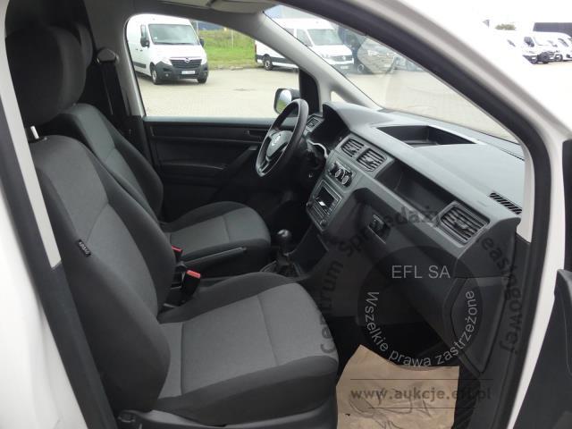 9 - Volkswagen Caddy 2.0 TDI Furgon 2020r. DW4KS28 Magnice