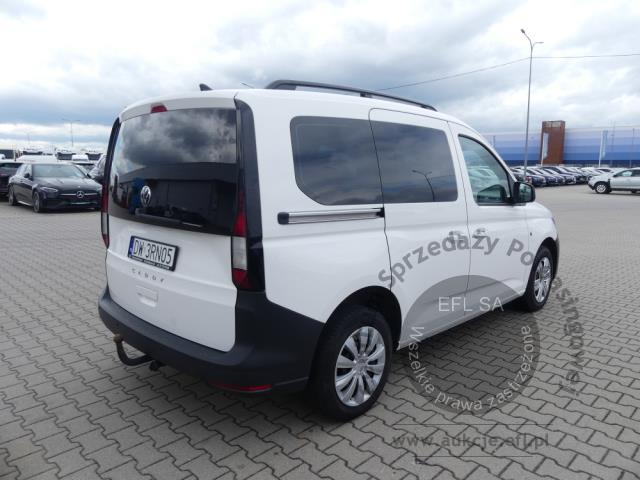 4 - Volkswagen Caddy 2.0 TDI Kombi 2021r. DW3RN05 Pojazd znajduje się w firmie ARCTOS GROUP sp. z o.o. Al. Krakowska 7, 02-183 Warszawa