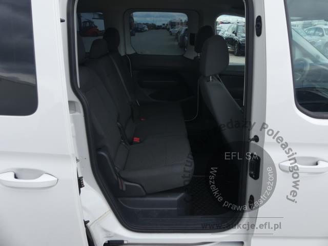 8 - Volkswagen Caddy 2.0 TDI Kombi 2021r. DW3RN05 Pojazd znajduje się w firmie ARCTOS GROUP sp. z o.o. Al. Krakowska 7, 02-183 Warszawa