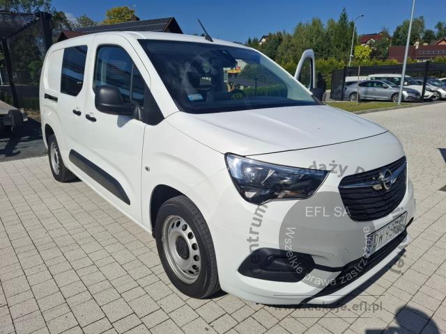 2 - OPEL Combo Cargo XL 1.5 CDTI 2,3t ( 2022r. Pojazd znajduje się w firmie AACAR sp. z o.o. Kasztanowa 5, 32-400 Jawornik