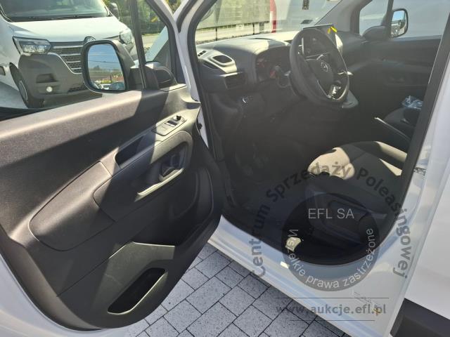 8 - OPEL Combo Cargo XL 1.5 CDTI 2,3t ( 2022r. Pojazd znajduje się w firmie AACAR sp. z o.o. Kasztanowa 5, 32-400 Jawornik