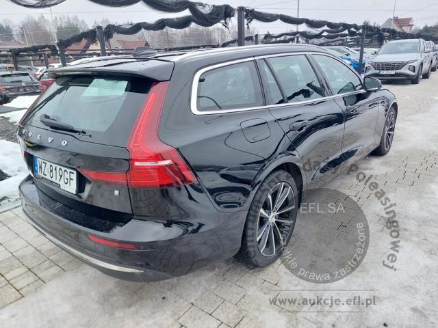 6 - VOLVO  V60 2023r. WZ819GF Pojazd znajduje się w firmie AACAR sp. z o.o. Kasztanowa 5, 32-400 Jawornik