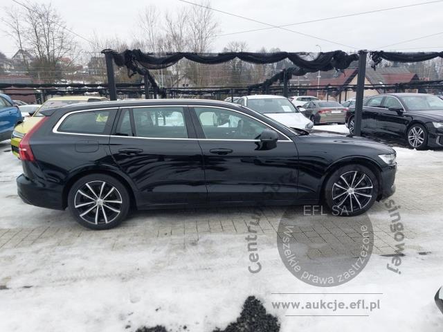 8 - VOLVO  V60 2023r. WZ819GF Pojazd znajduje się w firmie AACAR sp. z o.o. Kasztanowa 5, 32-400 Jawornik