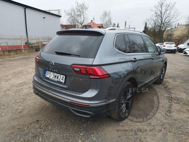 3 - Volkswagen Tiguan Allspace 2.0 TSI 4Mot.  2021r. USZKODZONY PO3WW24 Pojazd znajduje się w firmie ARCTOS GROUP sp. z o.o. Al. Krakowska 7, 02-183 Warszawa