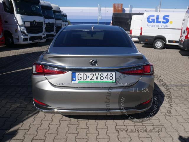 12 - LEXUS ES300H BUSINESS EDITION 2025r.